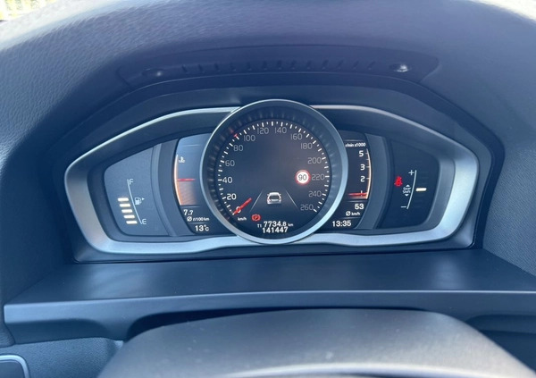 Volvo V60 Cross Country cena 81900 przebieg: 141000, rok produkcji 2018 z Modliborzyce małe 191